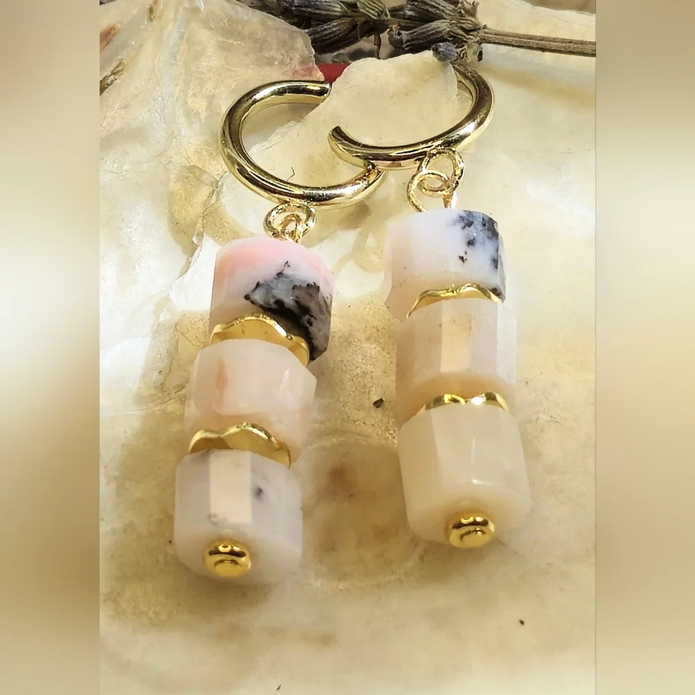 Pink Opal natural pink